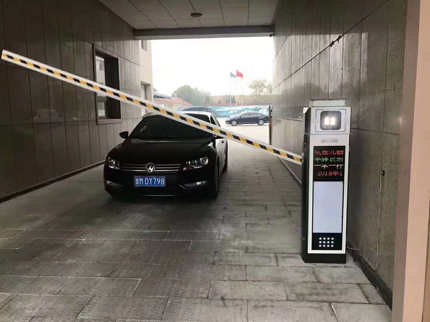車牌識別系統(tǒng)，智能車牌識別系統(tǒng)